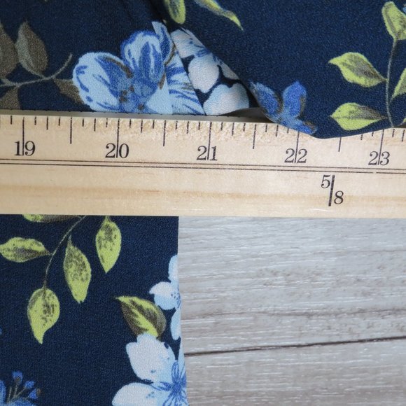 Time and Tru* Women's 3/4 Flared‎ Sleeve Pullover Boat Neck Blouse Size Large - Picture 7 of 9